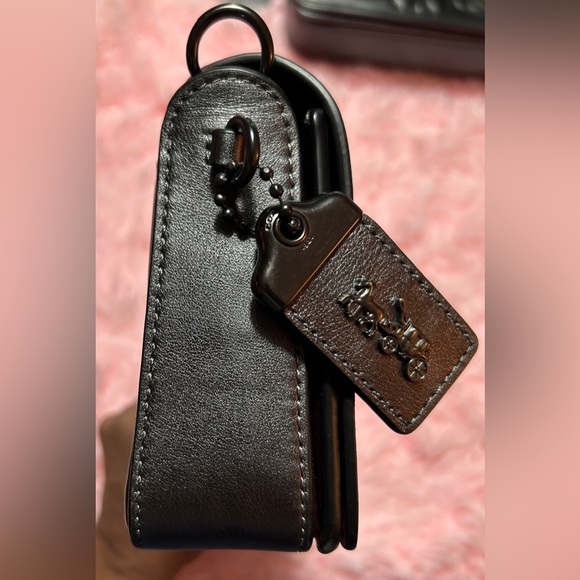 COACH SIGNATURE LEATHER DINKY - METALLIC GRAPHITE - Picture 4 of 11